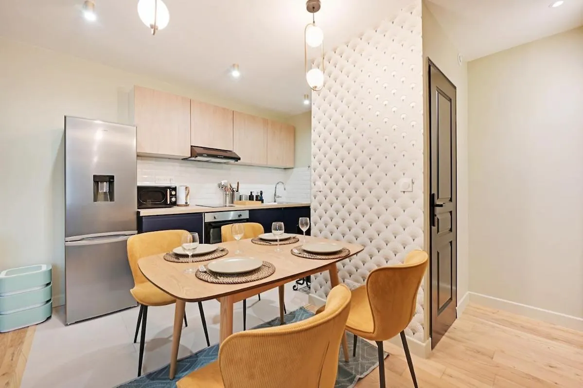 Apartment Superbe Appart 4P Central Paris France